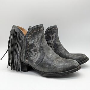 Sterling River Boots grey silver studded embroidered fringe leather ankle boot 9